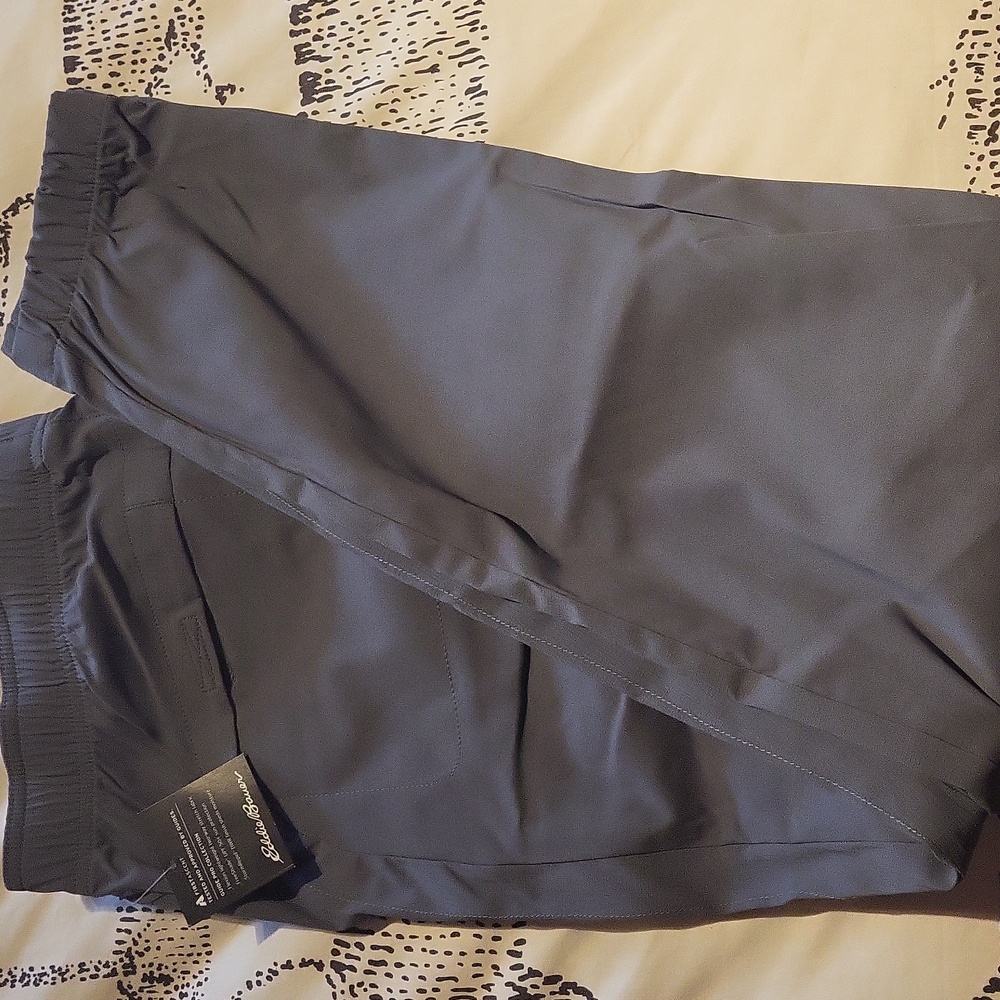 Eddie Bauer Ladies First Ascent Jogger Size 8